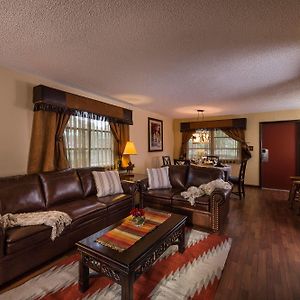 Lodge One Bedroom Cottage